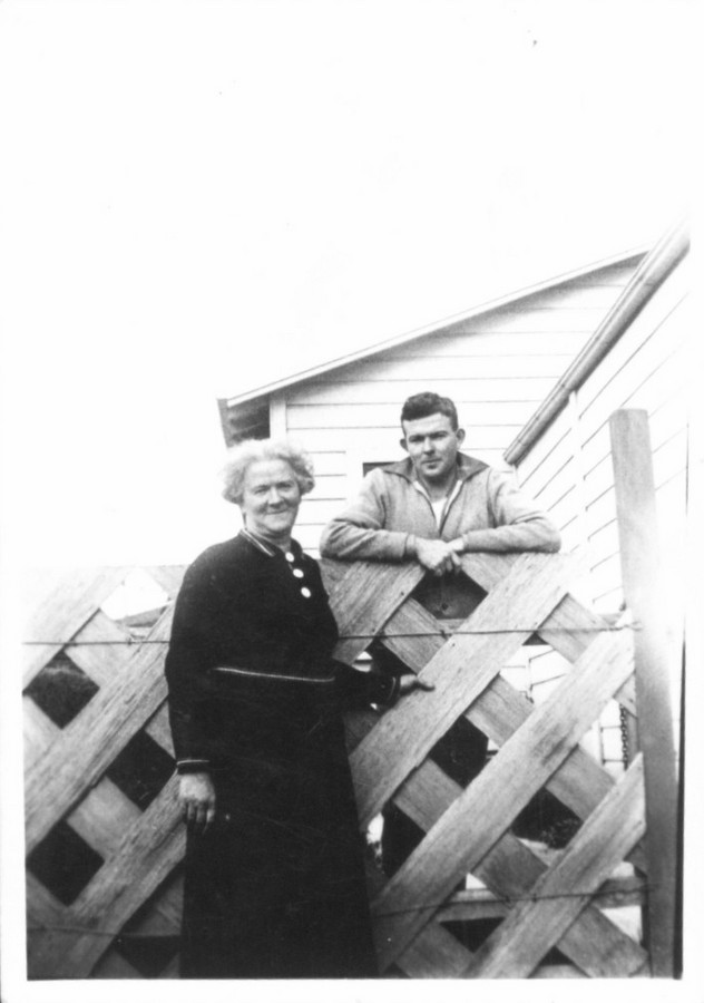 5 - Bessie and Leslie Fowler at Broad Bay PO.jpg