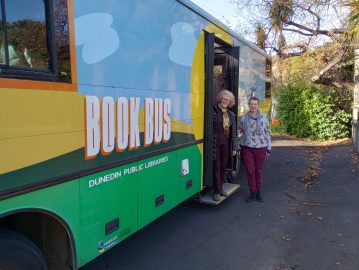 The Bookbus comes to Broad Bay